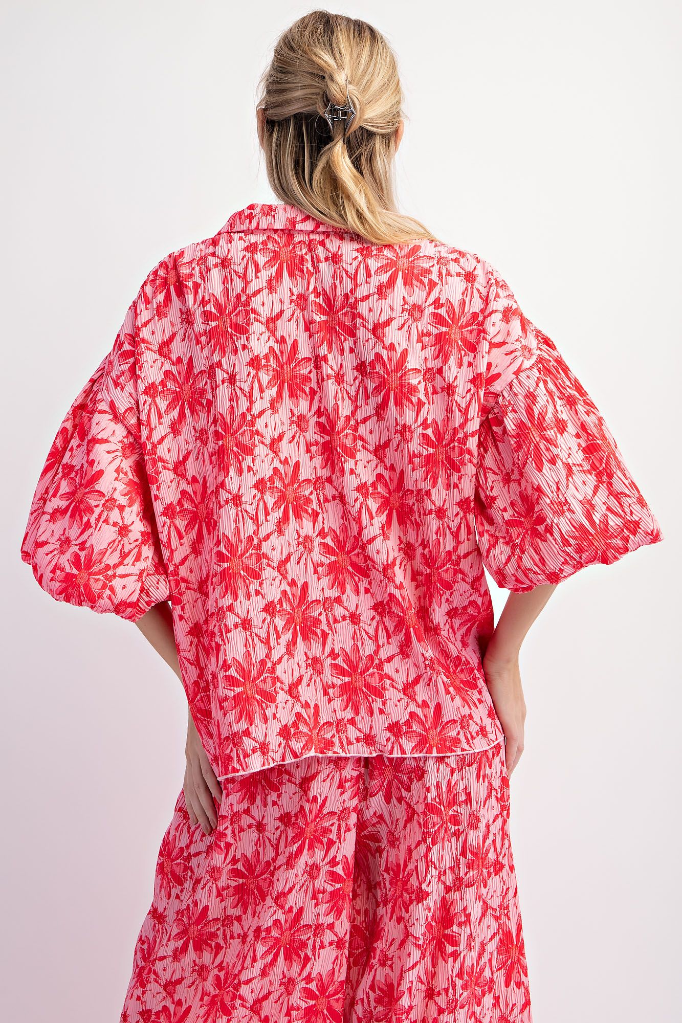 Easel Hot Pink & Red Floral Puff Sleeve Crinkled Poly Button-Down: A Playful Summer Delight!-Tops-Easel-Deja Nu Boutique, Women's Fashion Boutique in Lampasas, Texas