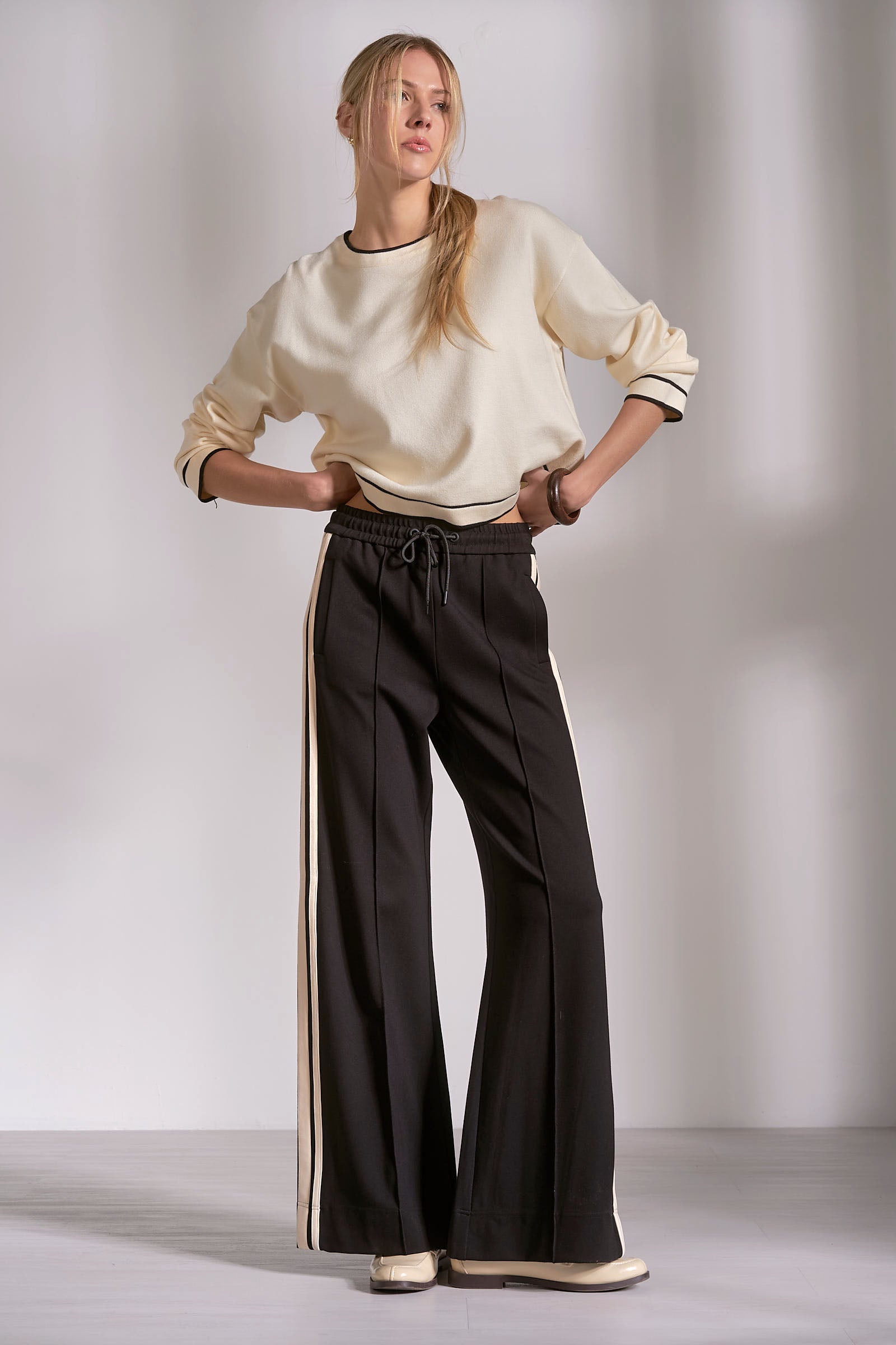 Elan Black Natural Track Pants-Pants-Elan-Deja Nu Boutique, Women's Fashion Boutique in Lampasas, Texas