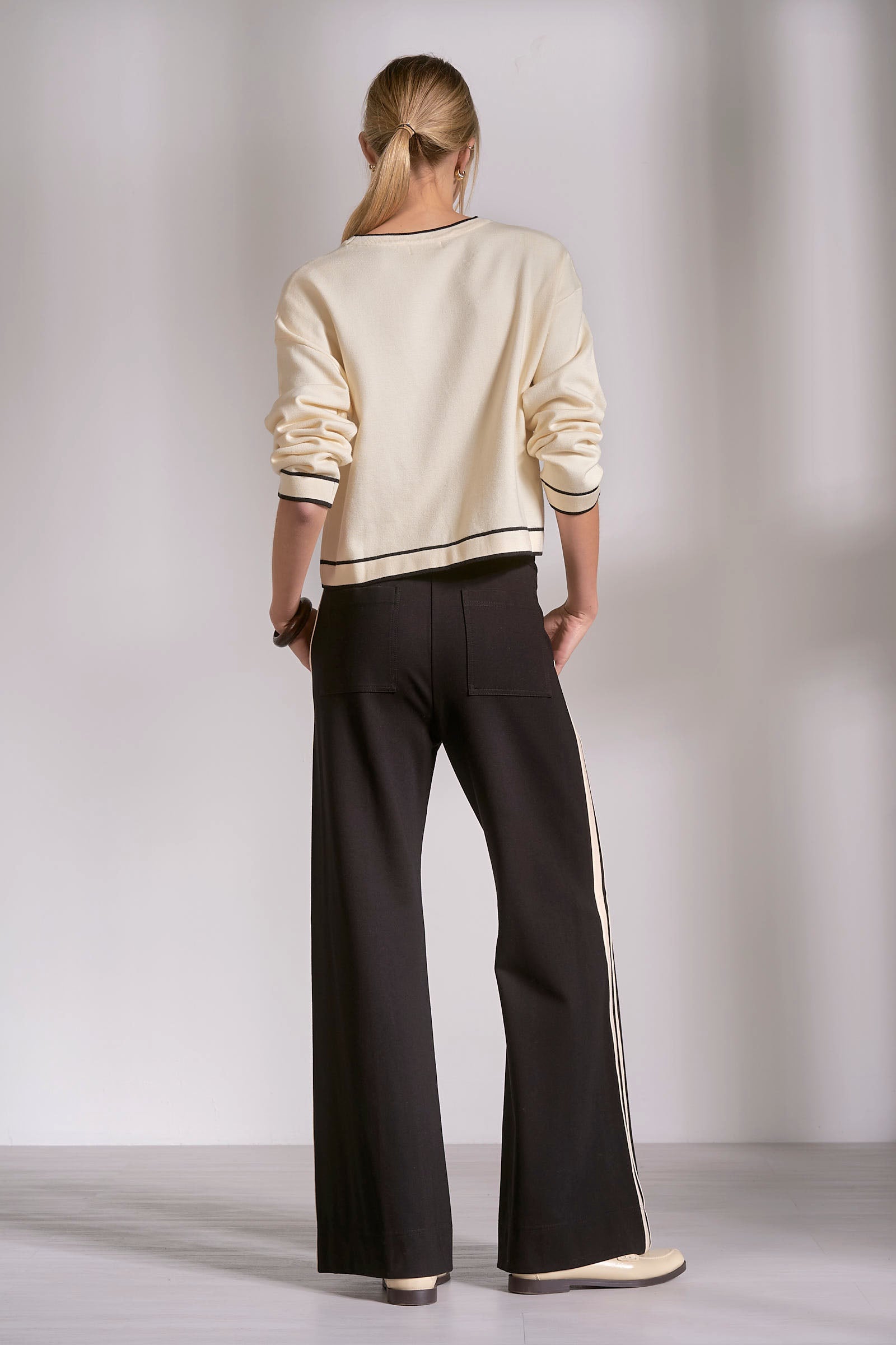Elan Black Natural Track Pants-Pants-Elan-Deja Nu Boutique, Women's Fashion Boutique in Lampasas, Texas