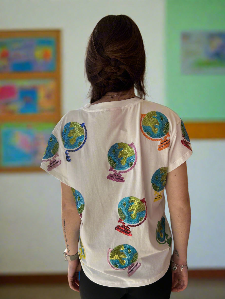 Queen of Sparkles White Globe Tee-shirts-Queen Of Sparkles-Deja Nu Boutique, Women's Fashion Boutique in Lampasas, Texas