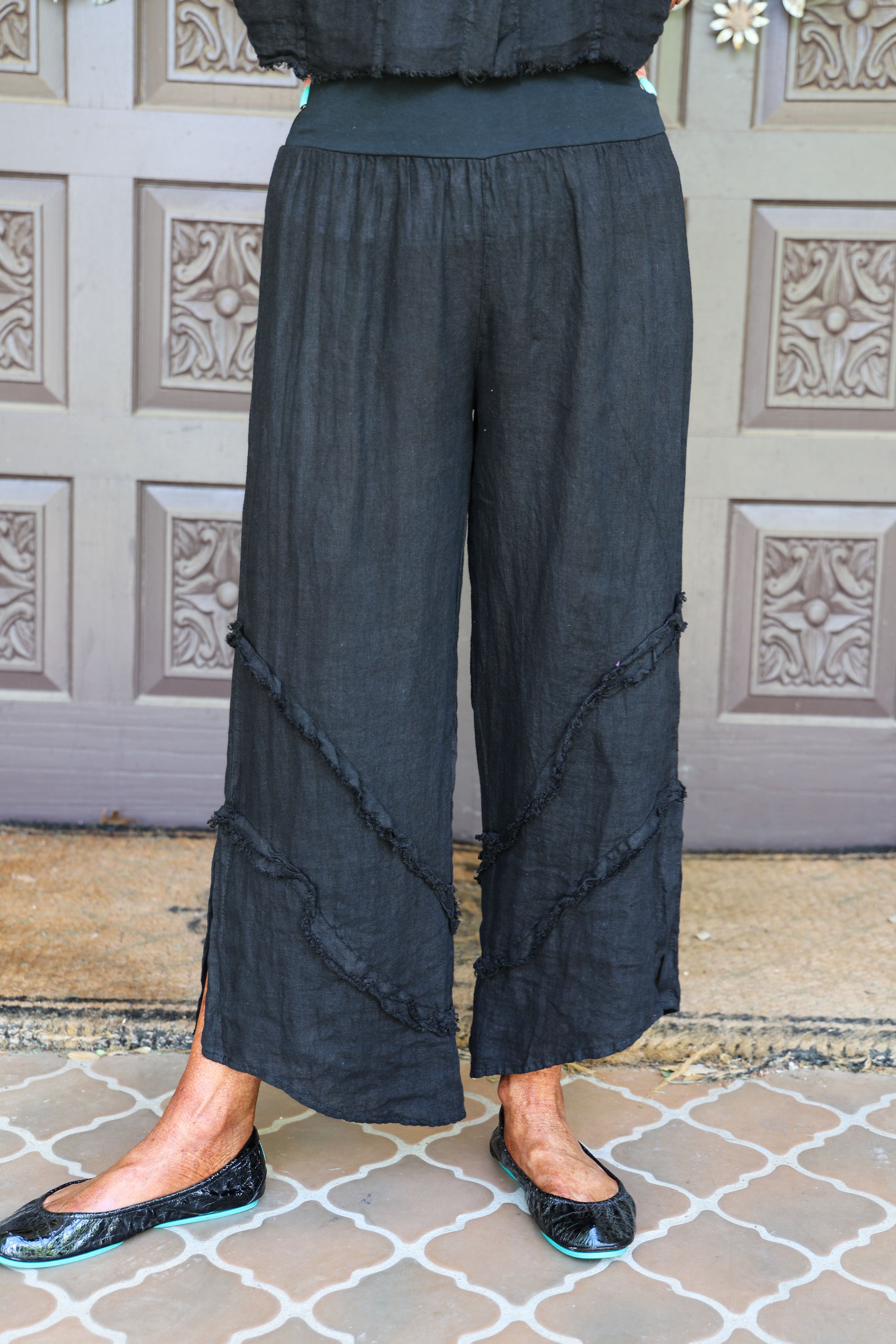 Look Mode Black Ruffle Delight Linen Crop Pants-Bottoms-Look Mode-Deja Nu Boutique, Women's Fashion Boutique in Lampasas, Texas