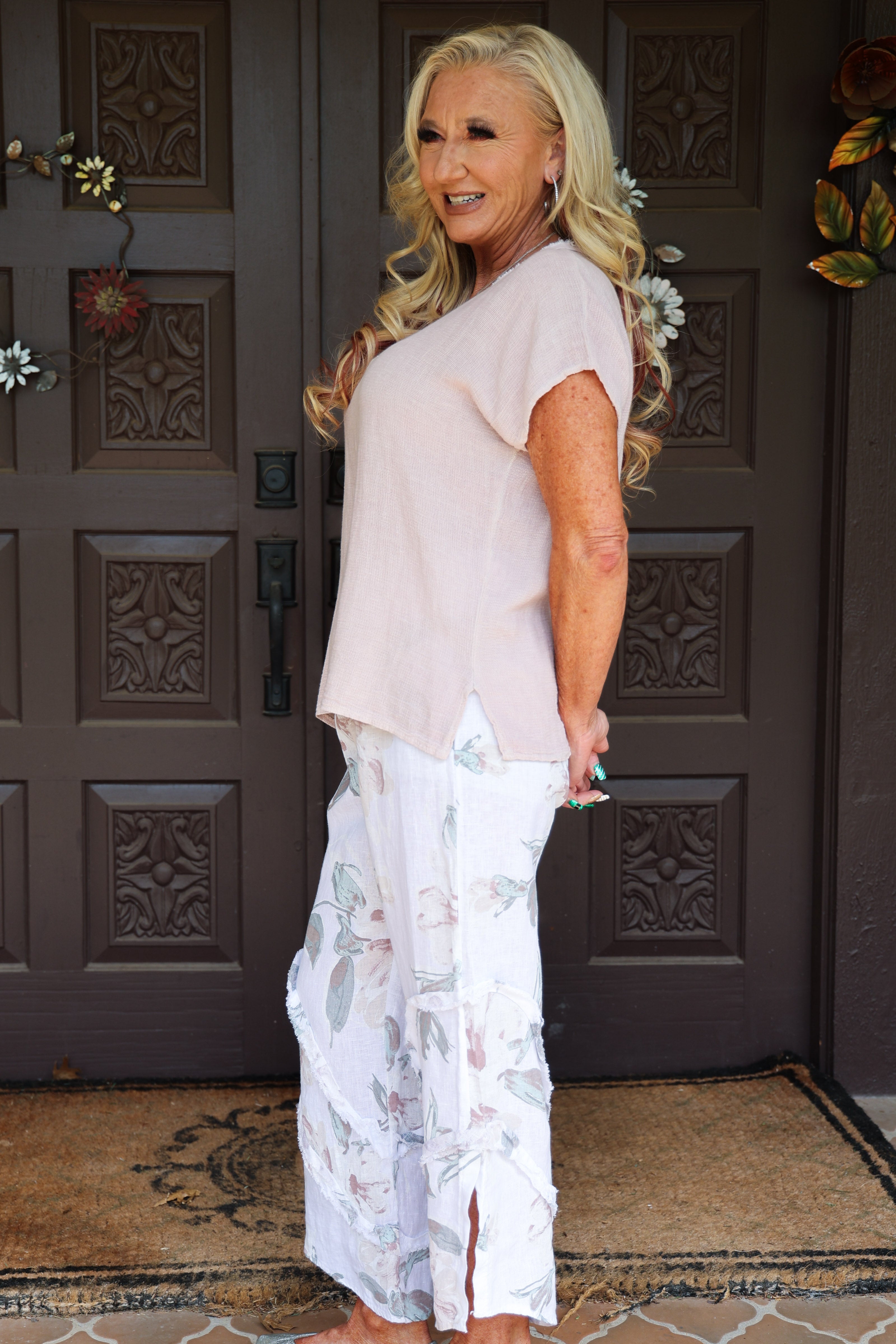 Look Mode Dusty Rose Gauze Linen V Neck Linen Top-Tops-Look Mode-Deja Nu Boutique, Women's Fashion Boutique in Lampasas, Texas