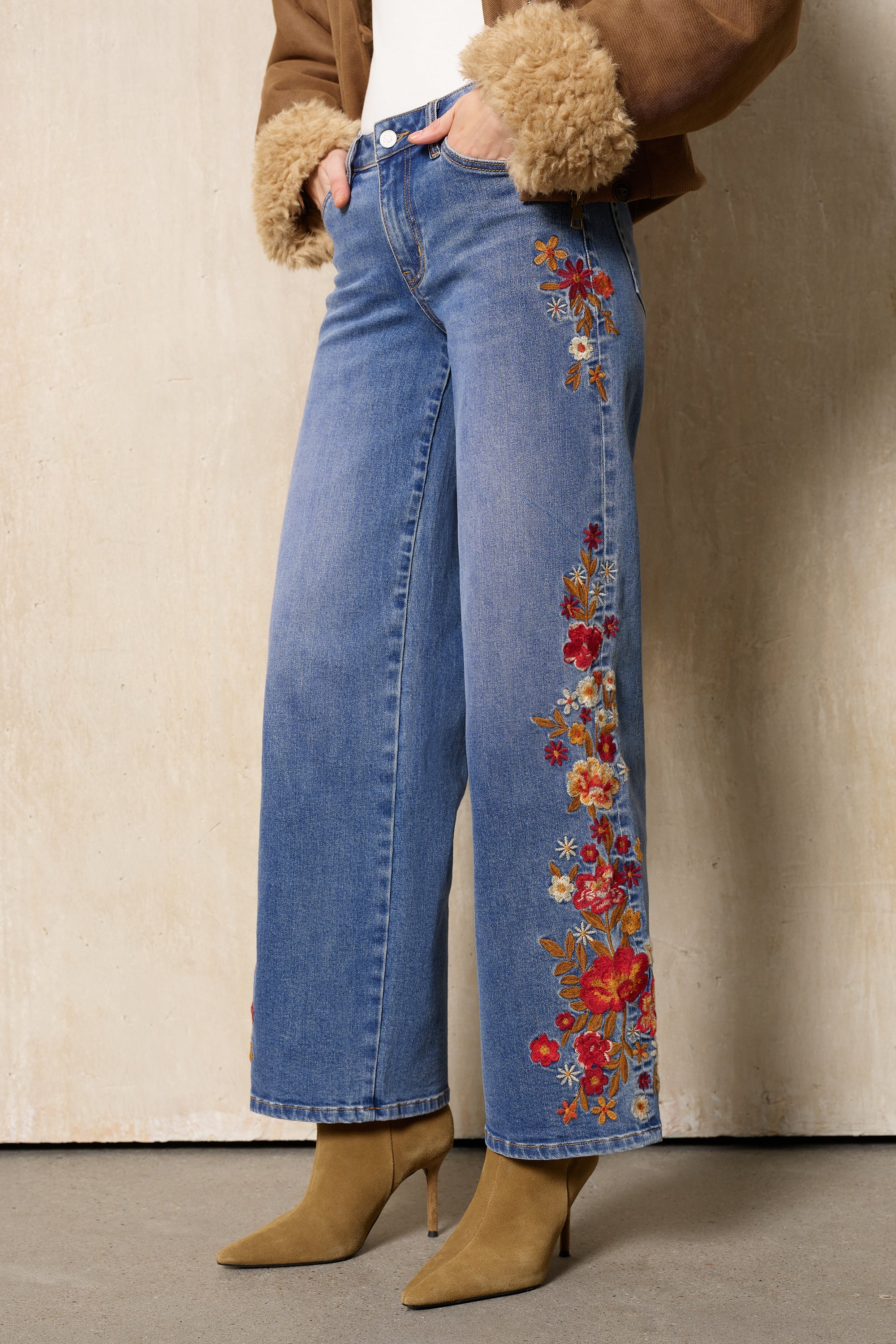 Bayeas New York Autumn Tassel Embroidered Wide Leg Jeans-Jeans-Bayeas-Deja Nu Boutique, Women's Fashion Boutique in Lampasas, Texas