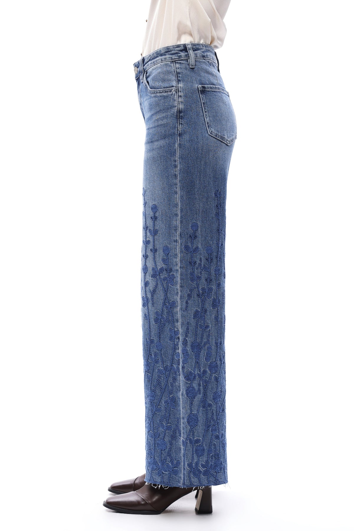Bayeas High Rise Embroidered Wide Leg Jeans in Medium Blue-Jeans-Bayeas-Deja Nu Boutique, Women's Fashion Boutique in Lampasas, Texas