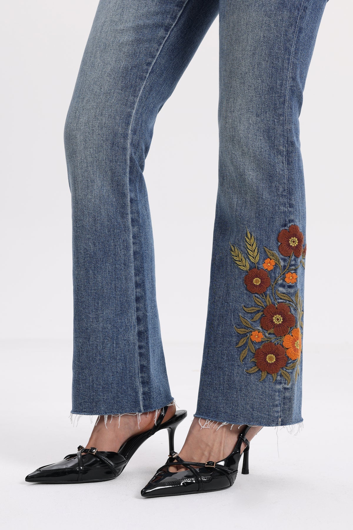 Bayeas Mid Rise Floral Embroidered Raw Hem Bootcut Jeans-Jeans-Bayeas-Deja Nu Boutique, Women's Fashion Boutique in Lampasas, Texas