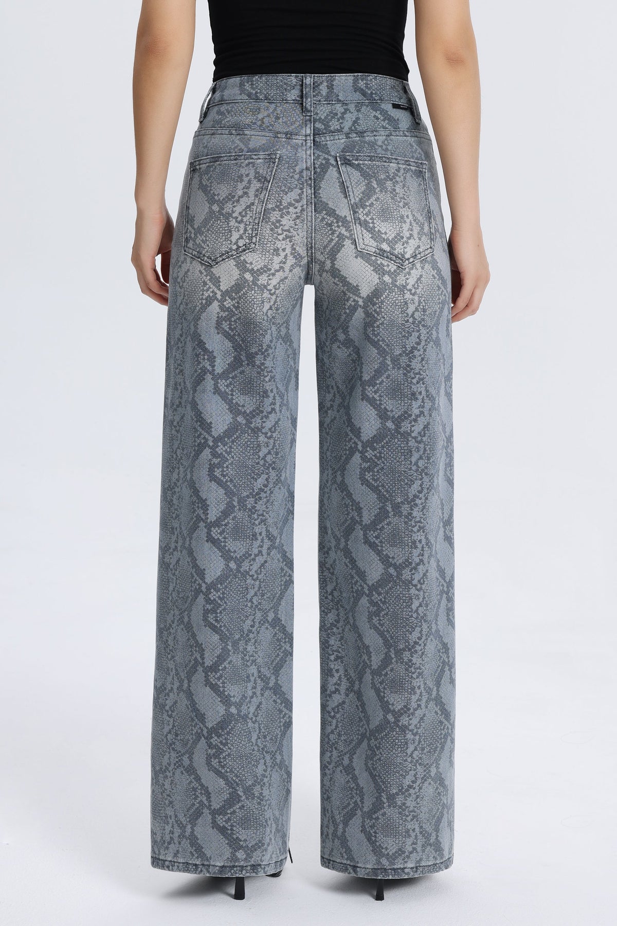 Bayeas New York Snake Print High Rise Wide Leg Jeans in Shade-Jeans-Bayeas-Deja Nu Boutique, Women's Fashion Boutique in Lampasas, Texas