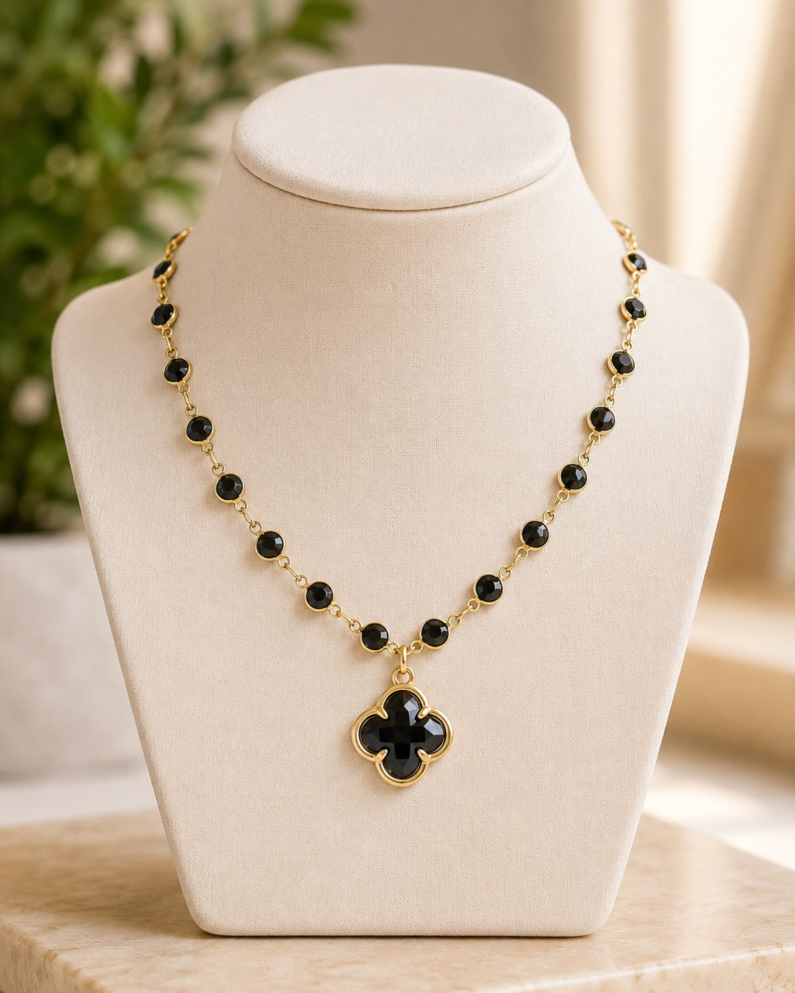 Black Clover Pendant Necklace-Necklace-Deja Nu-Deja Nu Boutique, Women's Fashion Boutique in Lampasas, Texas