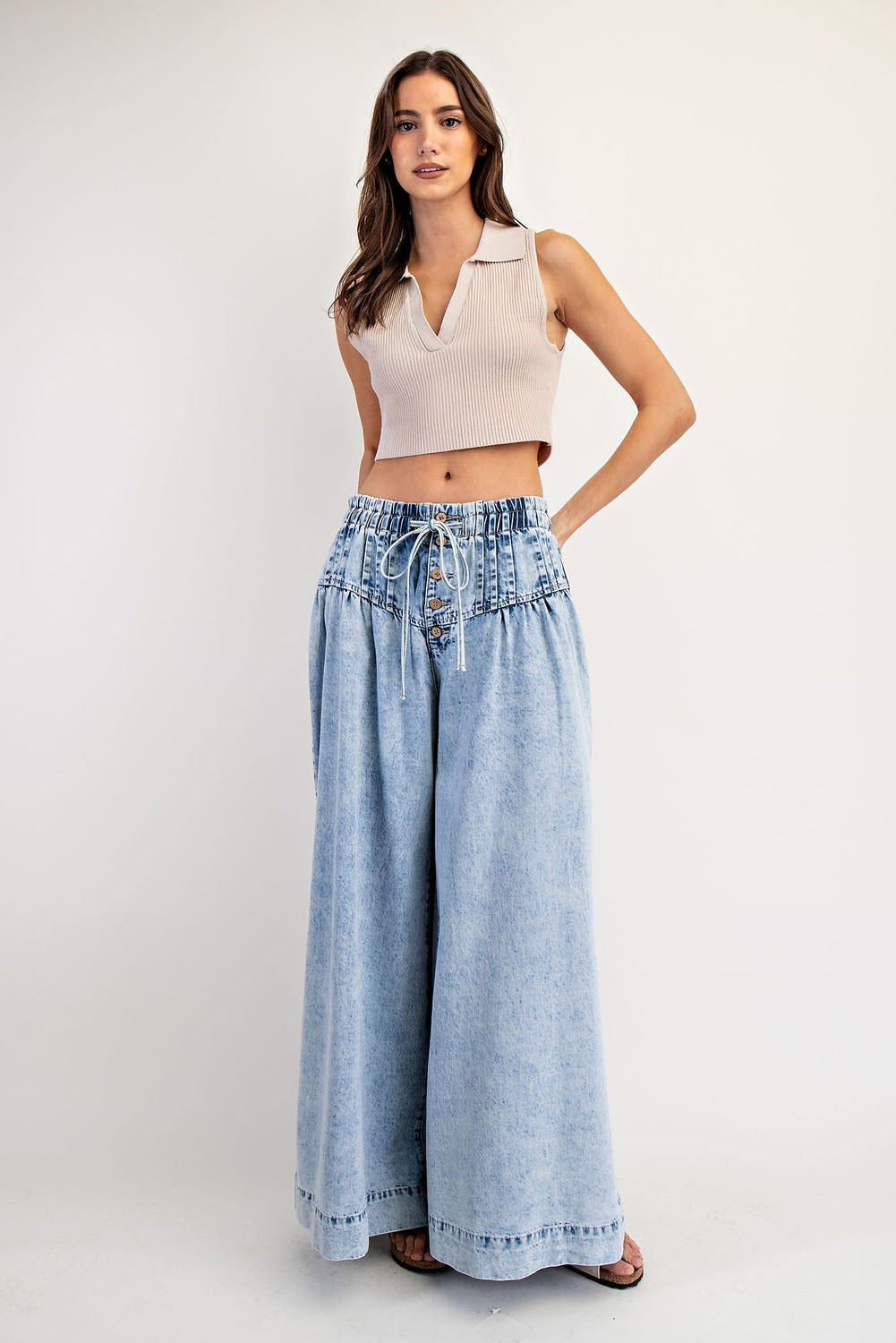 ee:some Mineral-Washed Wide Leg Denim Pants – Light Wash-Jeans-ee:some-Deja Nu Boutique, Women's Fashion Boutique in Lampasas, Texas