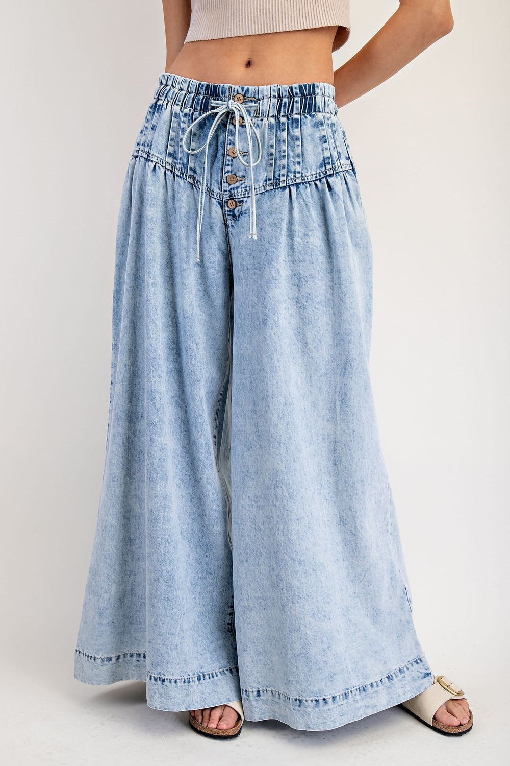 ee:some Mineral-Washed Wide Leg Denim Pants – Light Wash-Jeans-ee:some-Deja Nu Boutique, Women's Fashion Boutique in Lampasas, Texas