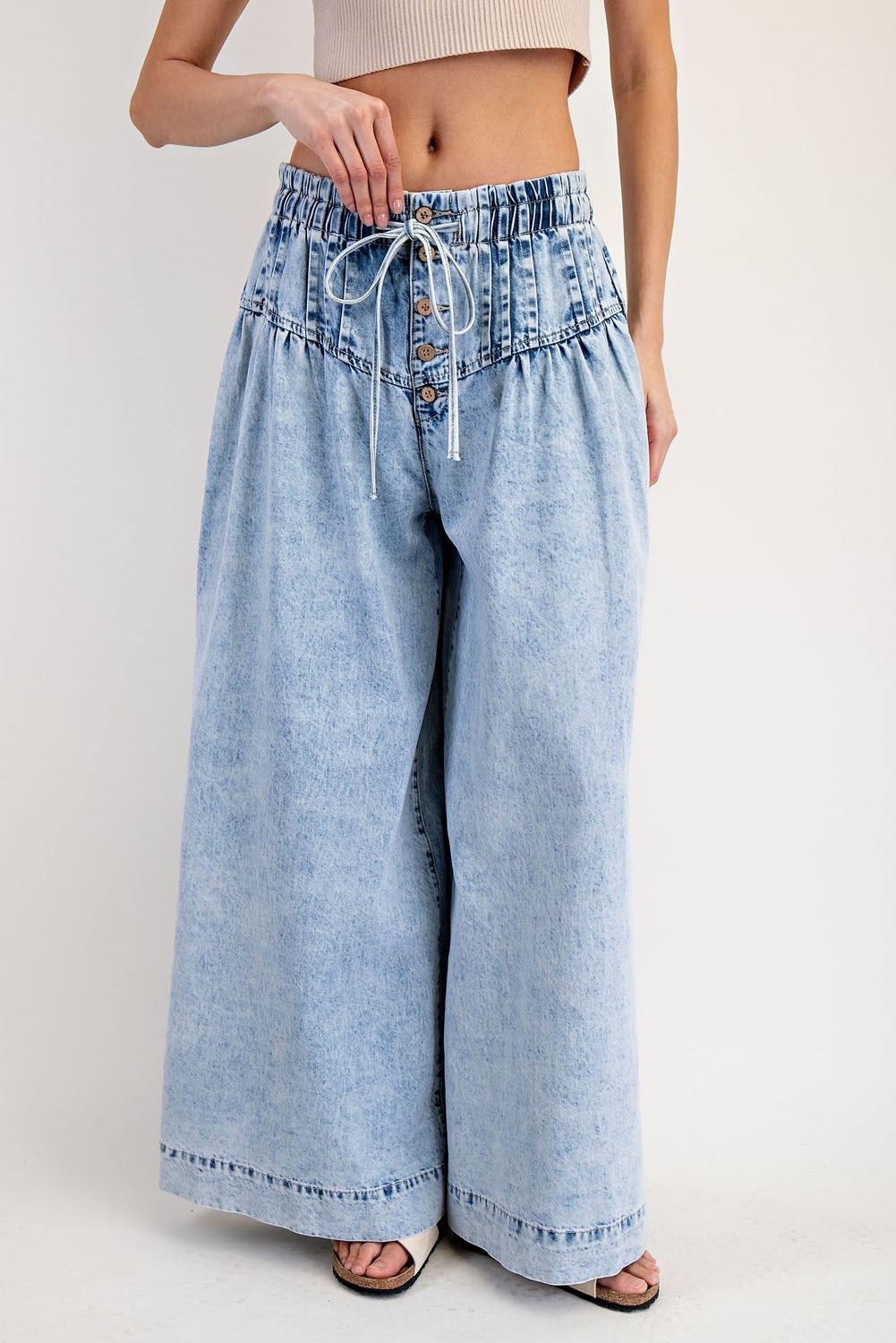 ee:some Mineral-Washed Wide Leg Denim Pants – Light Wash-Jeans-ee:some-Deja Nu Boutique, Women's Fashion Boutique in Lampasas, Texas