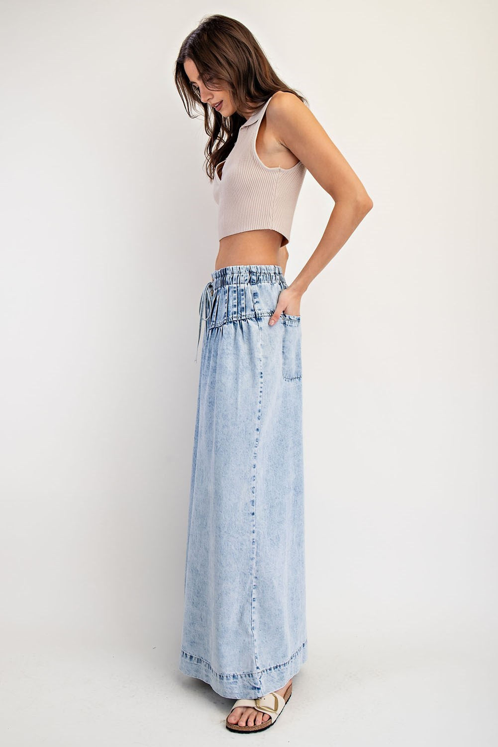 ee:some Mineral-Washed Wide Leg Denim Pants – Light Wash-Jeans-ee:some-Deja Nu Boutique, Women's Fashion Boutique in Lampasas, Texas