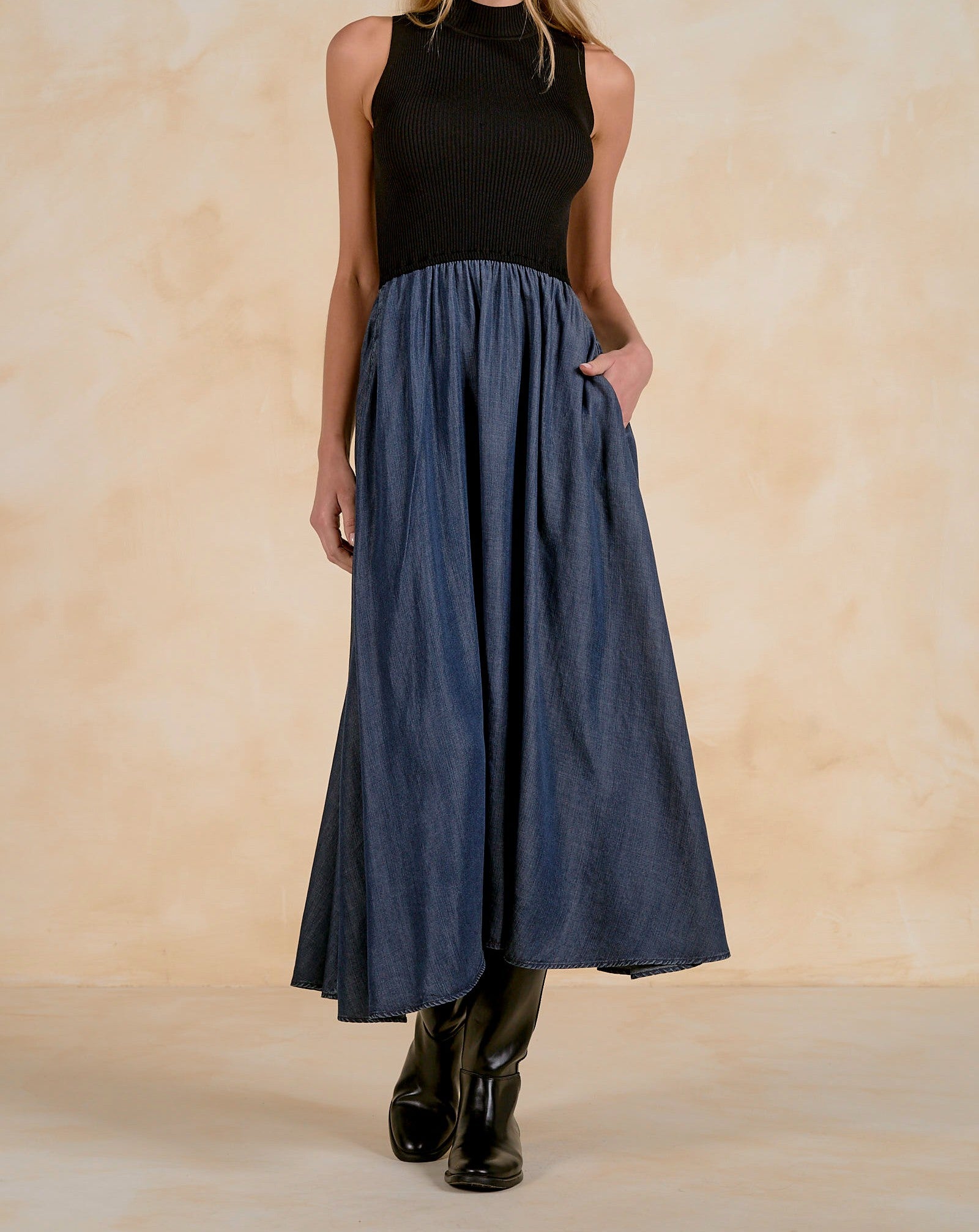 Elan Harlow Navy Black Mixed Media Maxi Dress-Maxi Dresses-elan-Deja Nu Boutique, Women's Fashion Boutique in Lampasas, Texas