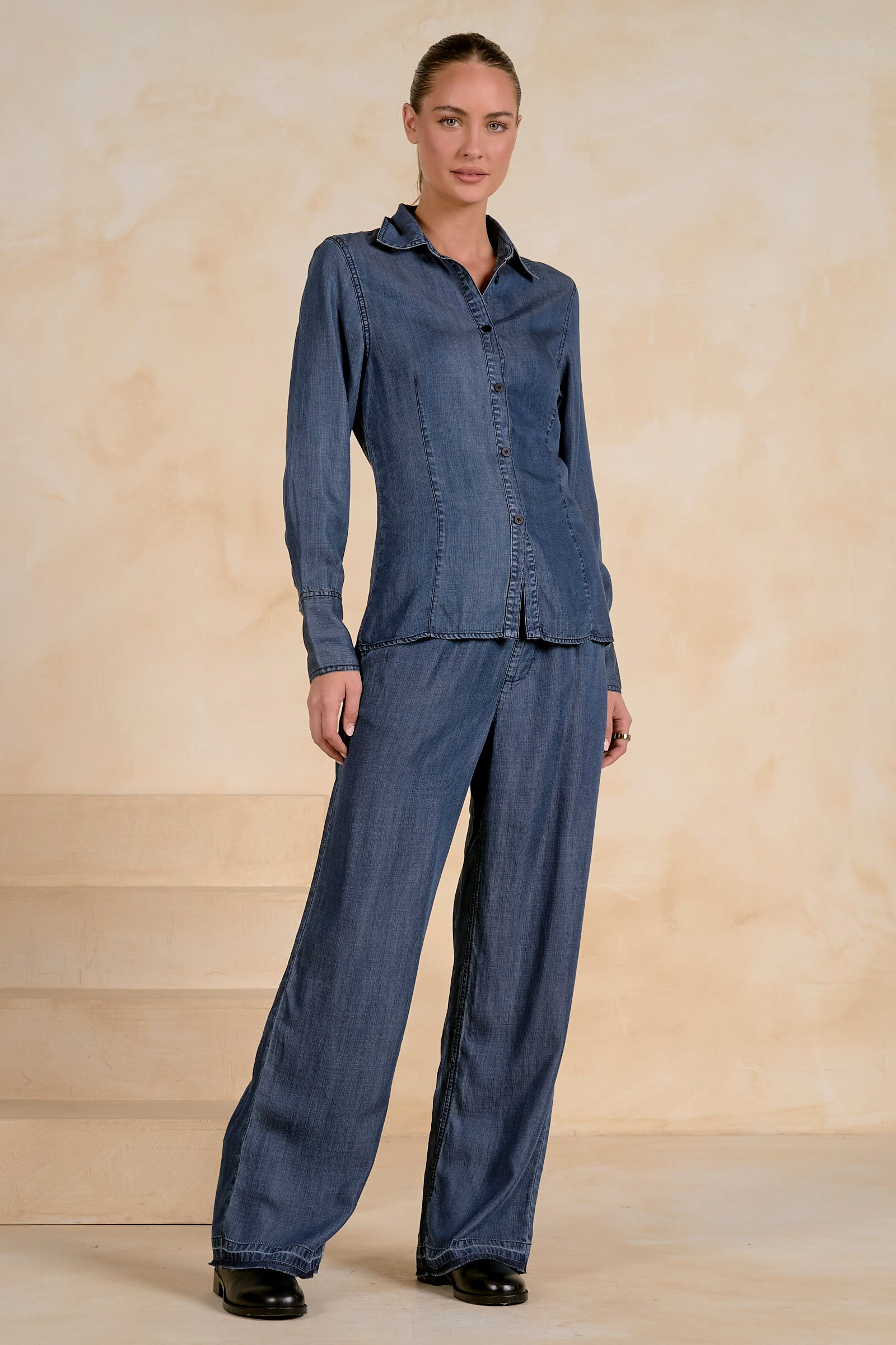 ELAN Navy Wash Long Sleeve Button Down Shirt-shirts-Elan-Deja Nu Boutique, Women's Fashion Boutique in Lampasas, Texas