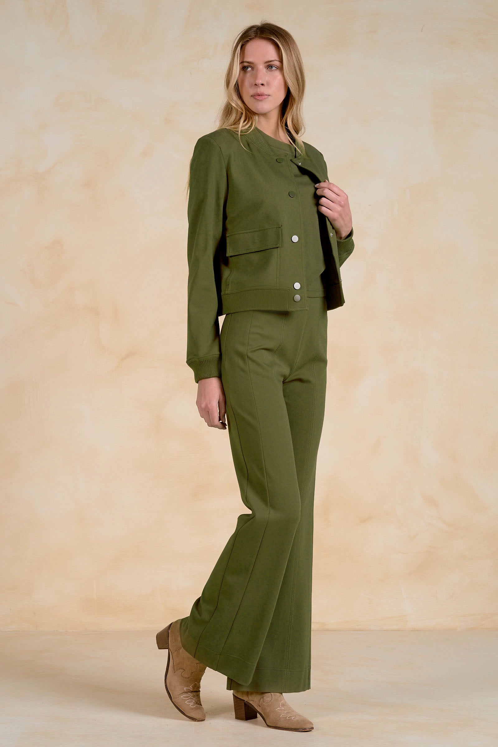 Elan Olive Utility Jacket-Jackets-elan-Deja Nu Boutique, Women's Fashion Boutique in Lampasas, Texas