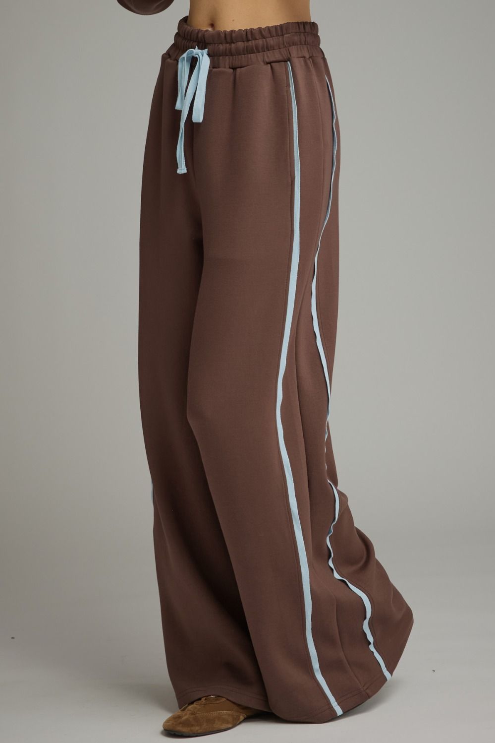 Entro Brown Contrast Stripe Wide Leg Pants-Athleisurewear-entro-Deja Nu Boutique, Women's Fashion Boutique in Lampasas, Texas