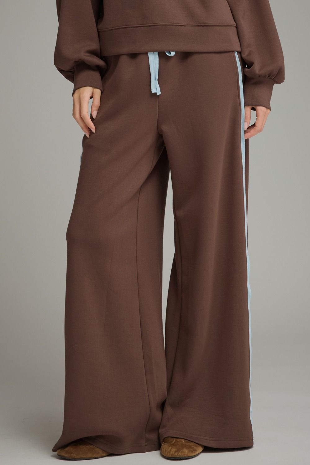 Entro Brown Contrast Stripe Wide Leg Pants-Athleisurewear-entro-Deja Nu Boutique, Women's Fashion Boutique in Lampasas, Texas