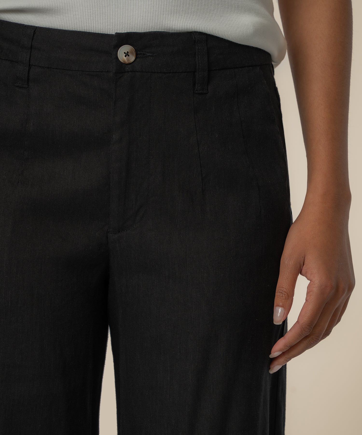 Kut from the Kloth Meg Linen High Rise Wide Leg Pants – Black-trousers-Kut from the Kloth-Deja Nu Boutique, Women's Fashion Boutique in Lampasas, Texas