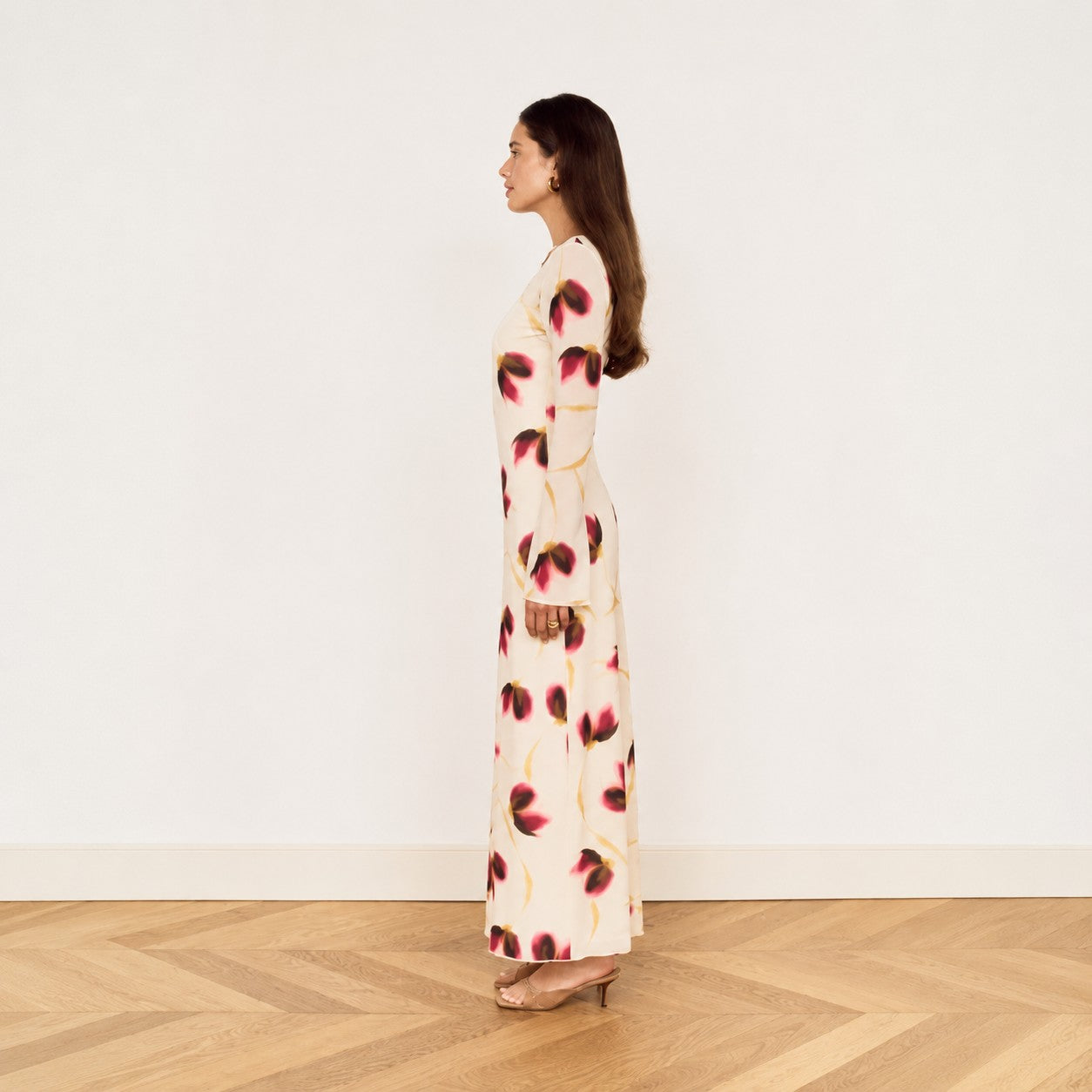 MINKPINK Emery Mesh Sleeved Midi Dress – Floral-Midi Dresses-MINKPINK-Deja Nu Boutique, Women's Fashion Boutique in Lampasas, Texas