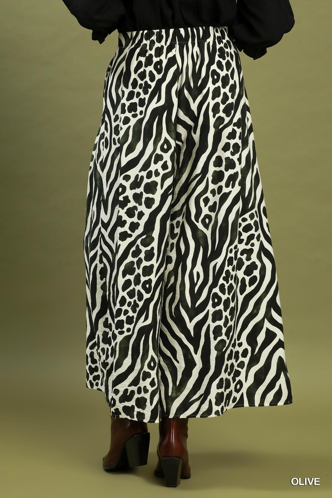 Umgee Mixed Animal Print Wide Leg Pants - Olive-Pants-Umgee-Deja Nu Boutique, Women's Fashion Boutique in Lampasas, Texas