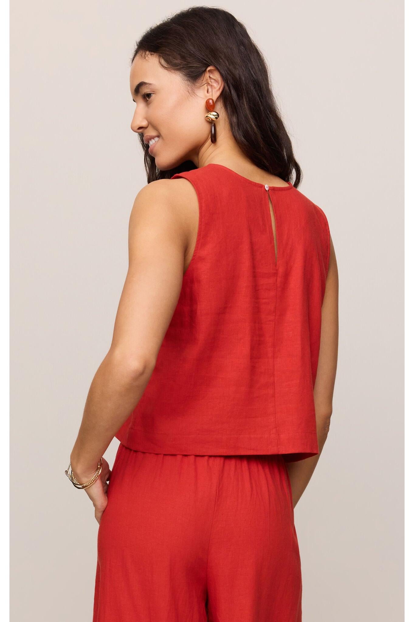 Z Supply Sloane Linen Cropped Tank – Chili Pepper-Camis/Tanks-Z Supply-Deja Nu Boutique, Women's Fashion Boutique in Lampasas, Texas