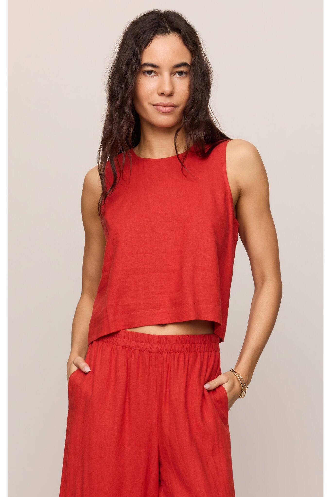 Z Supply Sloane Linen Cropped Tank – Chili Pepper-Camis/Tanks-Z Supply-Deja Nu Boutique, Women's Fashion Boutique in Lampasas, Texas