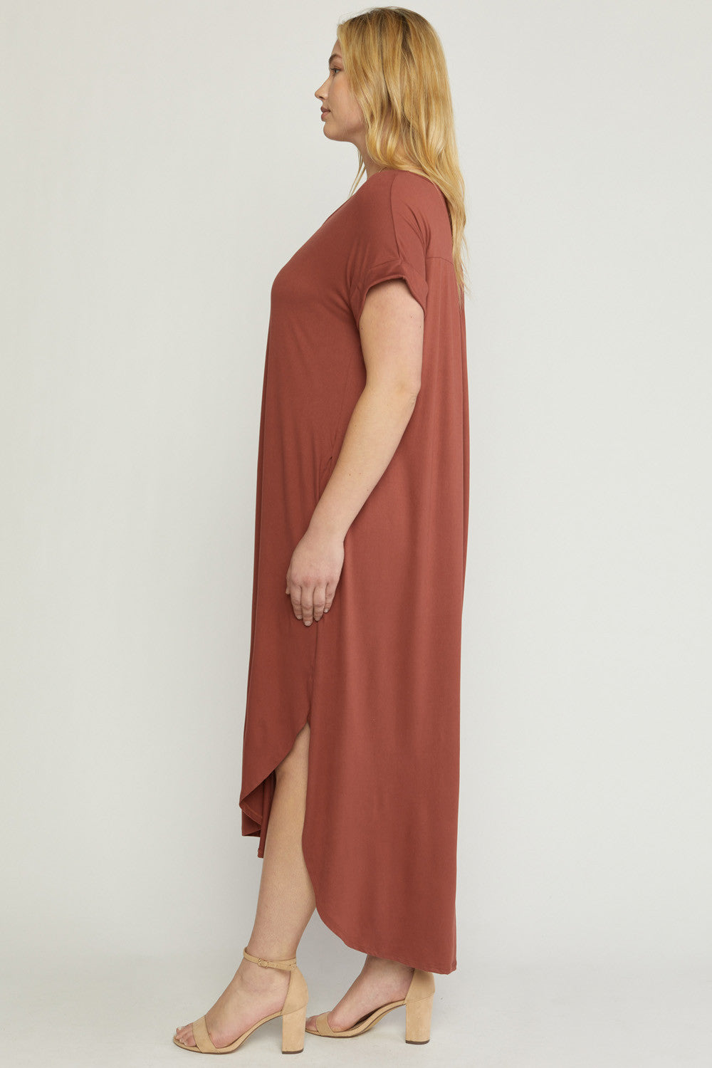 Entro Jersey Knit V Neckline Maxi Dress With Pockets In Marsala Plus-Curvy/Plus Maxi Dresses-Entro-Deja Nu Boutique, Women's Fashion Boutique in Lampasas, Texas