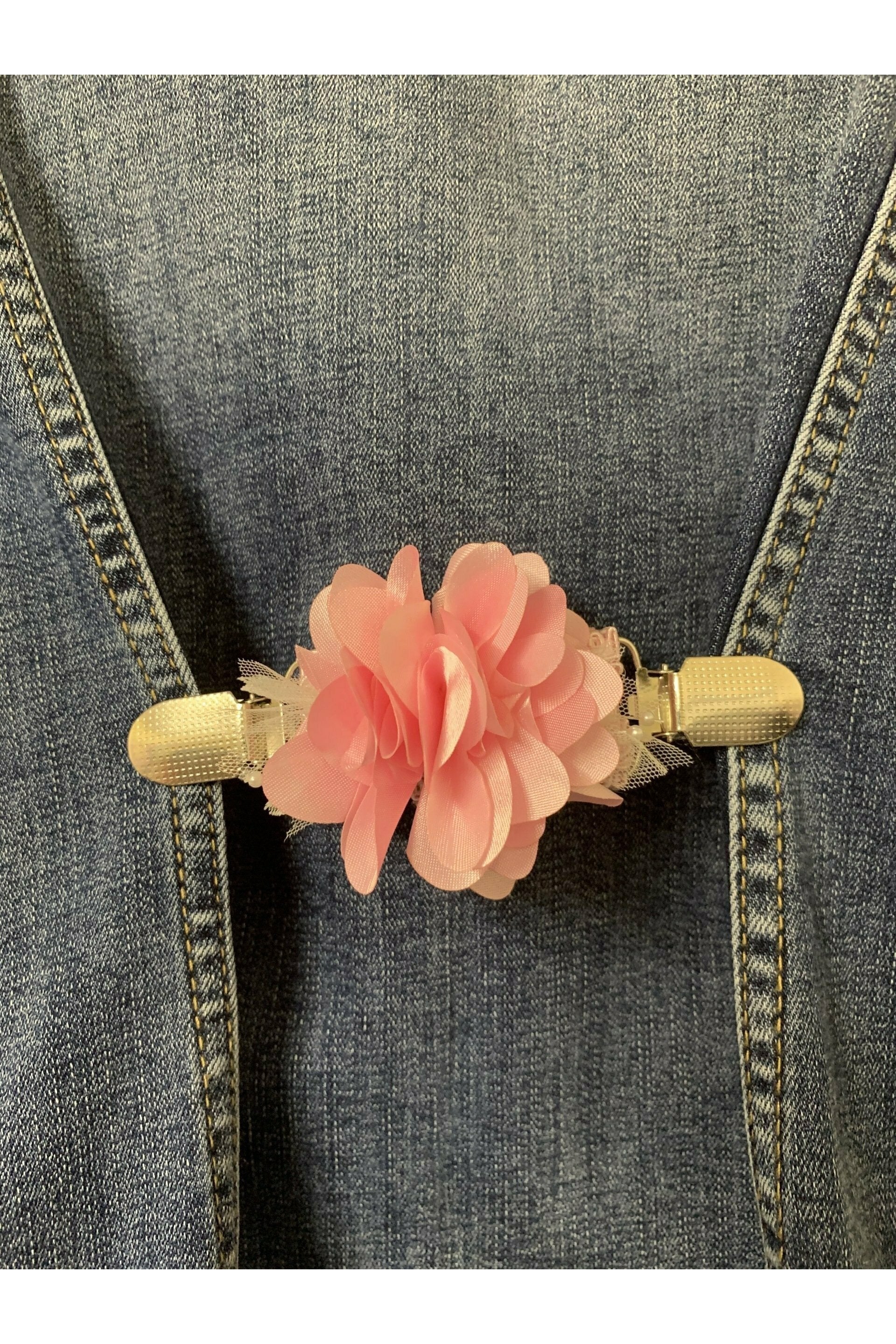 Fall Jacket Clip Single Rose-Jacket Clip-Deja Nu Tx-Deja Nu Boutique, Women's Fashion Boutique in Lampasas, Texas