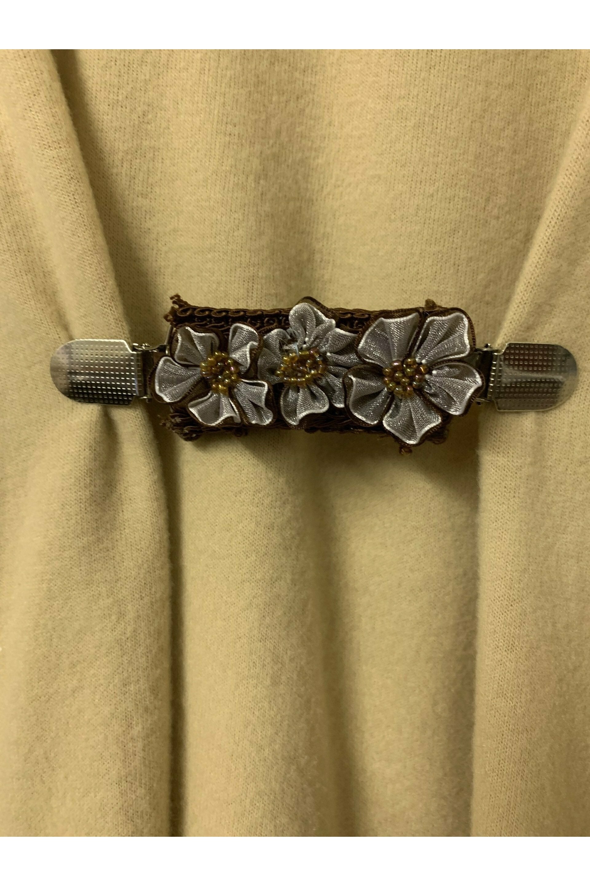 Fall Jacket Clip Three Flower-Jacket Clip-Deja Nu Tx-Deja Nu Boutique, Women's Fashion Boutique in Lampasas, Texas