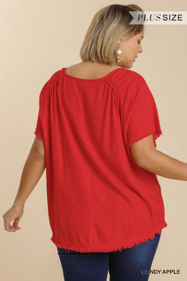 Umgee Plus Linen Blend Round Neck Short Sleeve Top With Raw Edged Hem In Candy Apple-Curvy/Plus Basics-Umgee-Deja Nu Boutique, Women's Fashion Boutique in Lampasas, Texas