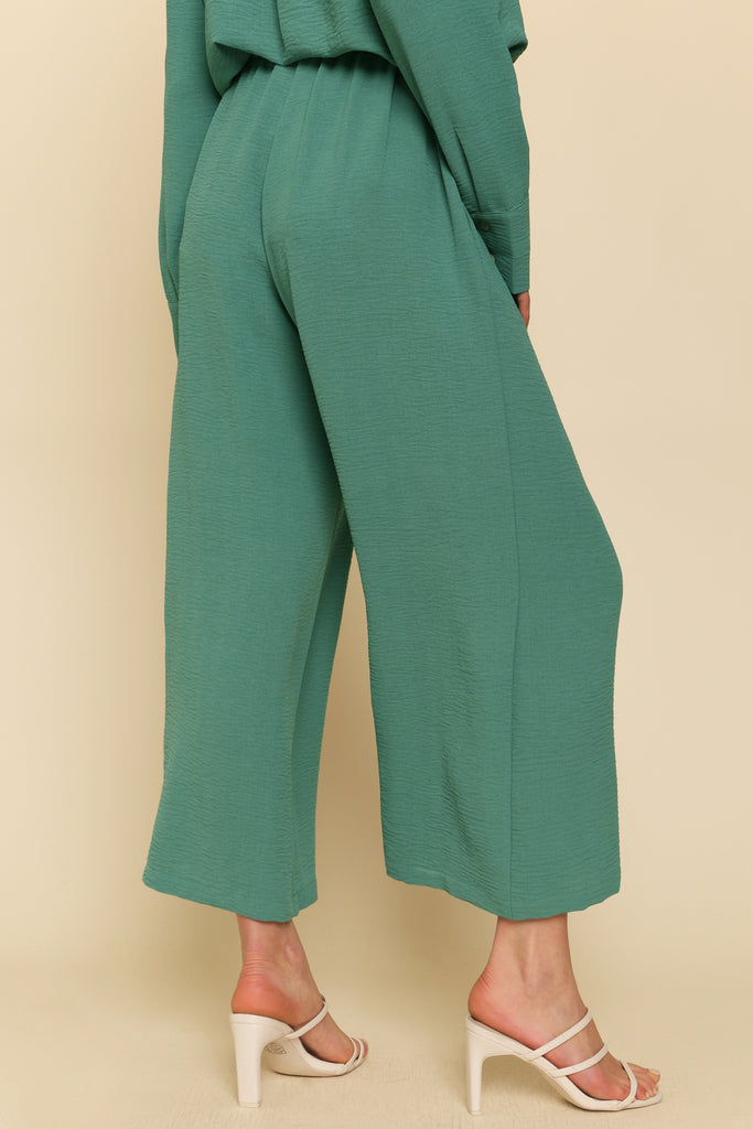 Mystree Textured Paper Bag Waist Wide Leg Pants In Emerald-Bottoms-Mystree-Deja Nu Boutique, Women's Fashion Boutique in Lampasas, Texas