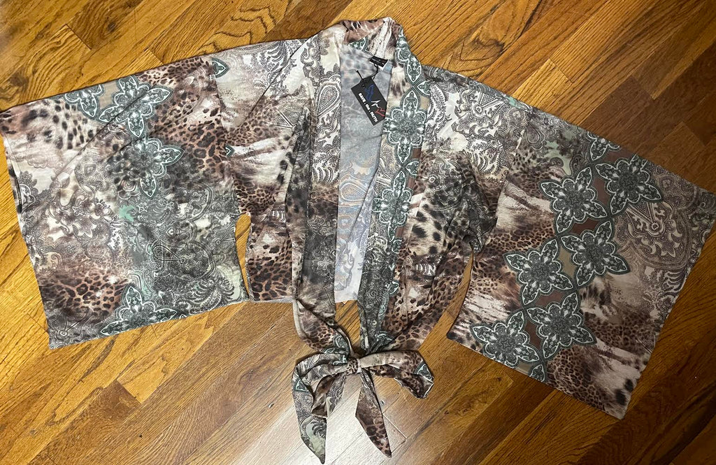 Save The Faith Animal Medallion Kimono-Cardigans & Kimonos-Save The Faith-Deja Nu Boutique, Women's Fashion Boutique in Lampasas, Texas