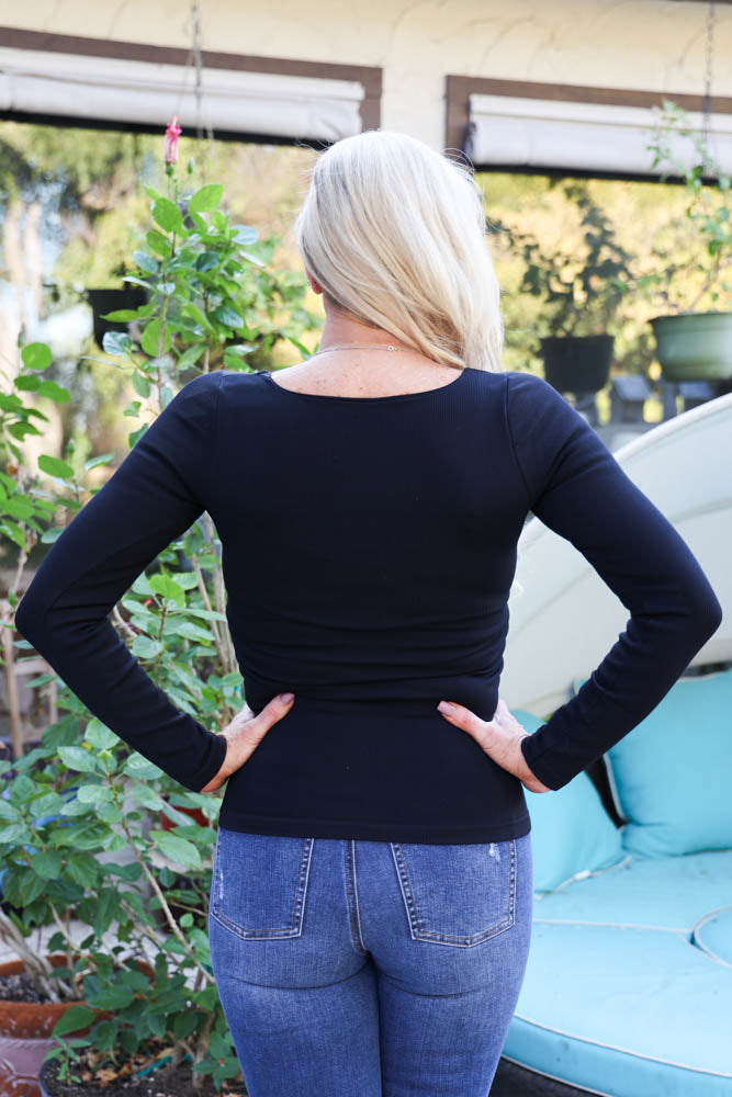 Scala Seamless Solid Sweetheart Long Sleeve With Built In Bra In Black-Long Sleeves-Scala Seamless-Deja Nu Boutique, Women's Fashion Boutique in Lampasas, Texas