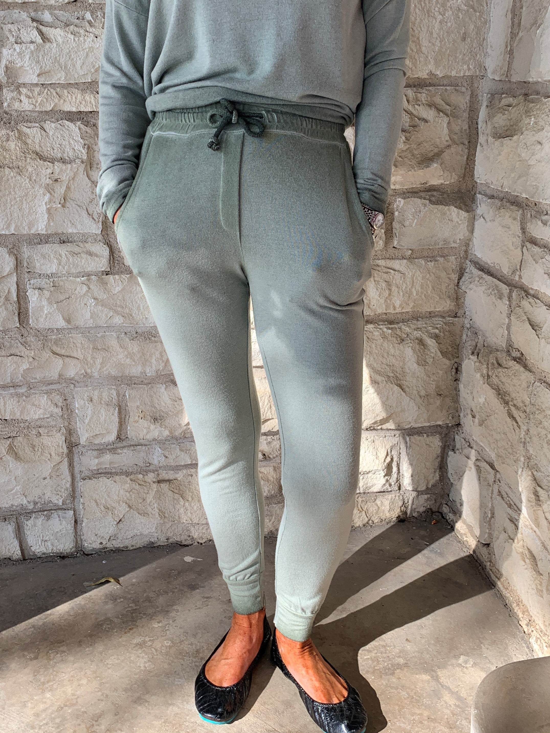 Tempo Olive Dip Dyed Jogger-Joggers-Tempo Paris-Deja Nu Boutique, Women's Fashion Boutique in Lampasas, Texas