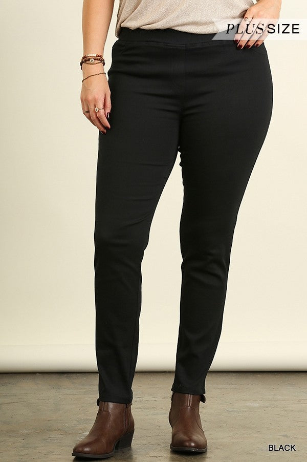 Umgee Black Plus Leggings With Elastic Waist And Back Pockets-Curvy/Plus Bottoms-Umgee-Deja Nu Boutique, Women's Fashion Boutique in Lampasas, Texas