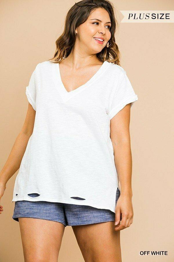Umgee Distressed Hem V-Neck Plus T-Shirts In Black Blush Or Off White-Curvy/Plus Tops-Umgee-Deja Nu Boutique, Women's Fashion Boutique in Lampasas, Texas