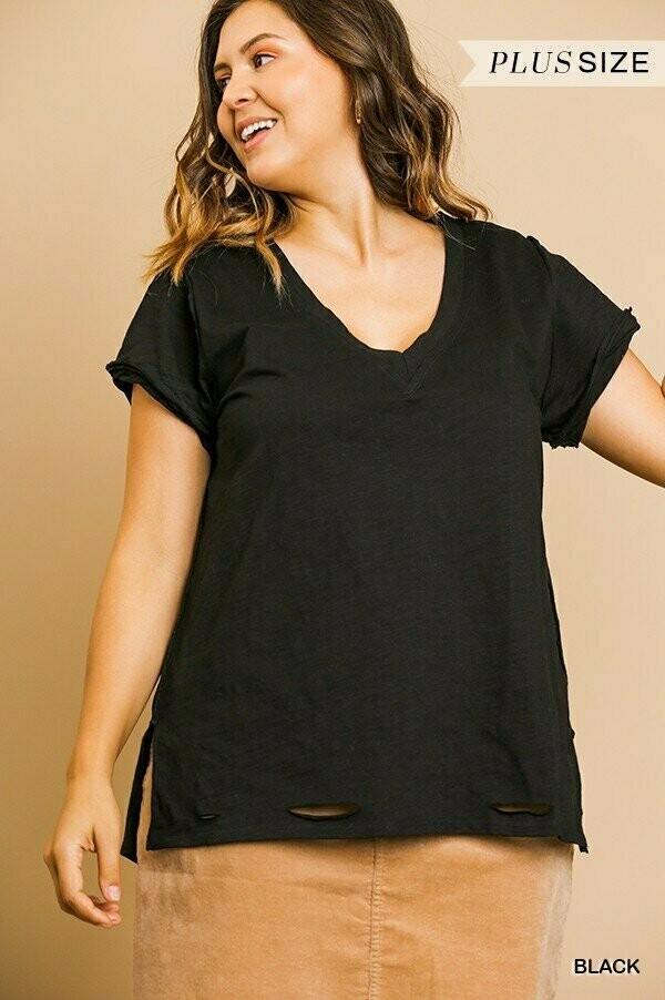 Umgee Distressed Hem V-Neck Plus T-Shirts In Black Blush Or Off White-Curvy/Plus Tops-Umgee-Deja Nu Boutique, Women's Fashion Boutique in Lampasas, Texas