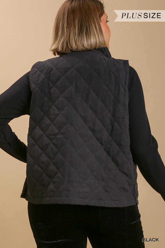 Umgee Quilted Zip Front Vest With Side Slits And Pockets In Black Plus-Curvy/Plus Vest-Umgee-Deja Nu Boutique, Women's Fashion Boutique in Lampasas, Texas