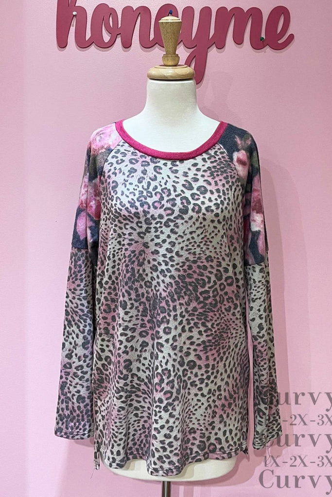 honeyme Leopard Bodice And Floral Sleeve Plus Top-Curvy/Plus Tops-honeyme-Deja Nu Boutique, Women's Fashion Boutique in Lampasas, Texas